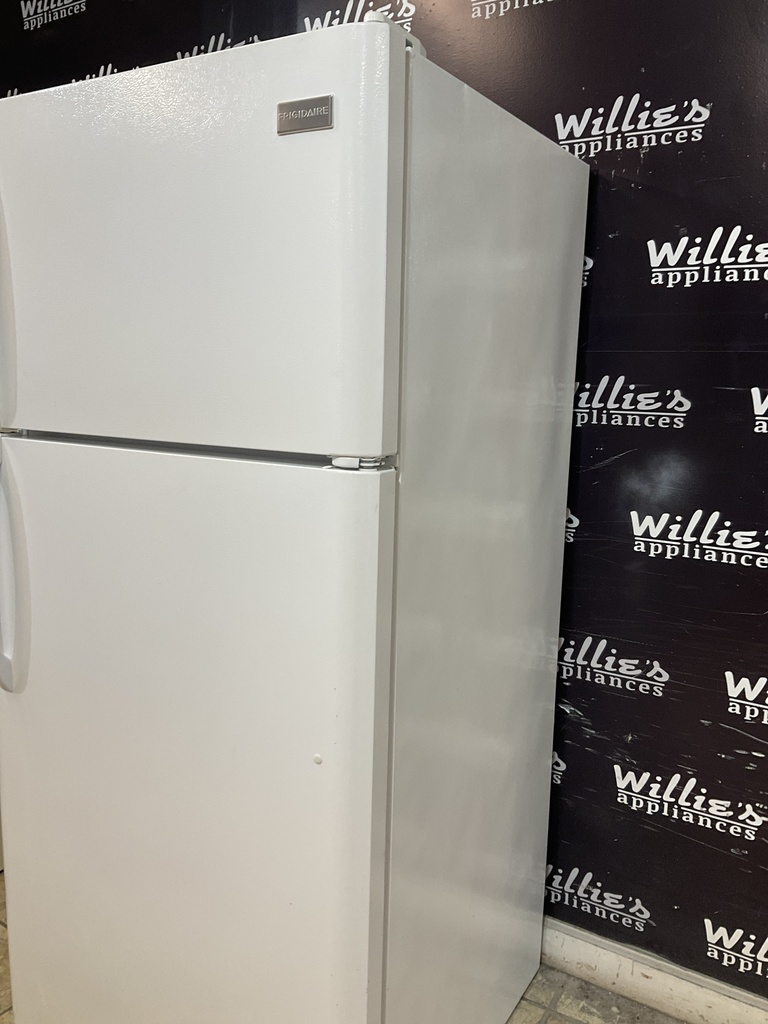 Frigidaire Used Refrigerator Top and Bottom 30x66 (White) 