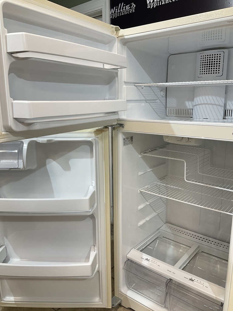 Ge Used Refrigerator Top and Bottom 28x64 (Bisque) 