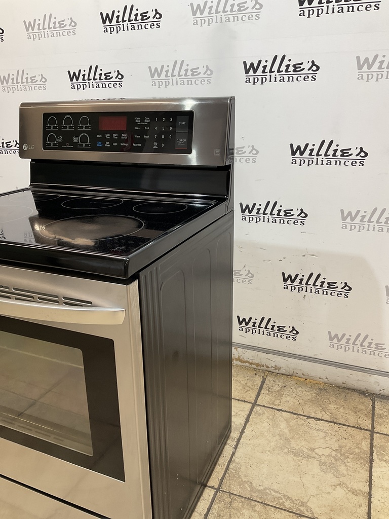 Lg  Used Electric Stove 220volts (40/50 AMP) 30inches {no cord} (Stainless steel) 