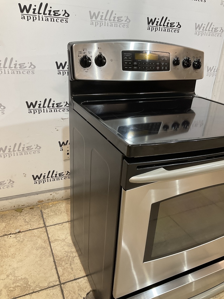 Ge Used Electric Stove 200volts (40/50 AMP) 30inches {no cord} (Stainless steel) 