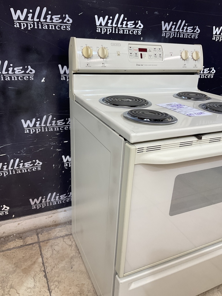 Magic Chef Used Electric Stove 220volts (40/50 AMP) 30inches {no cord} (Bisque) 