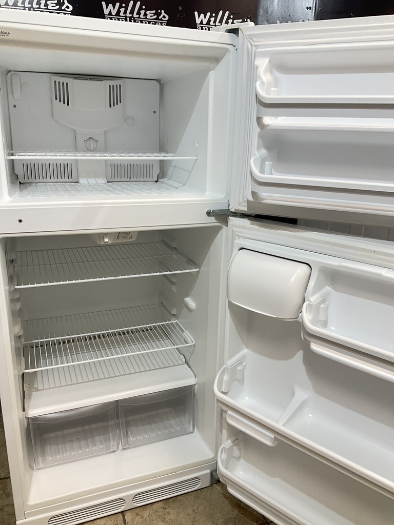 Frigidaire Used Refrigerator Top and Bottom 28 1/2” x 60” (White)