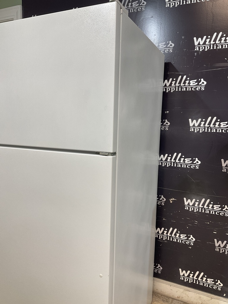Kenmore Used Refrigerator Top and Bottom 33x66 1/2” (White)