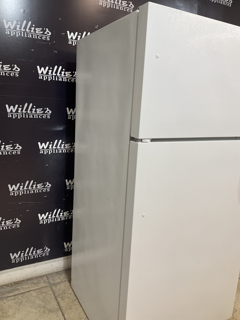 Kenmore Used Refrigerator Top and Bottom 30x66 (White) 