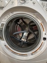 Whirlpool Used Washer Front-load 27inches (White) 