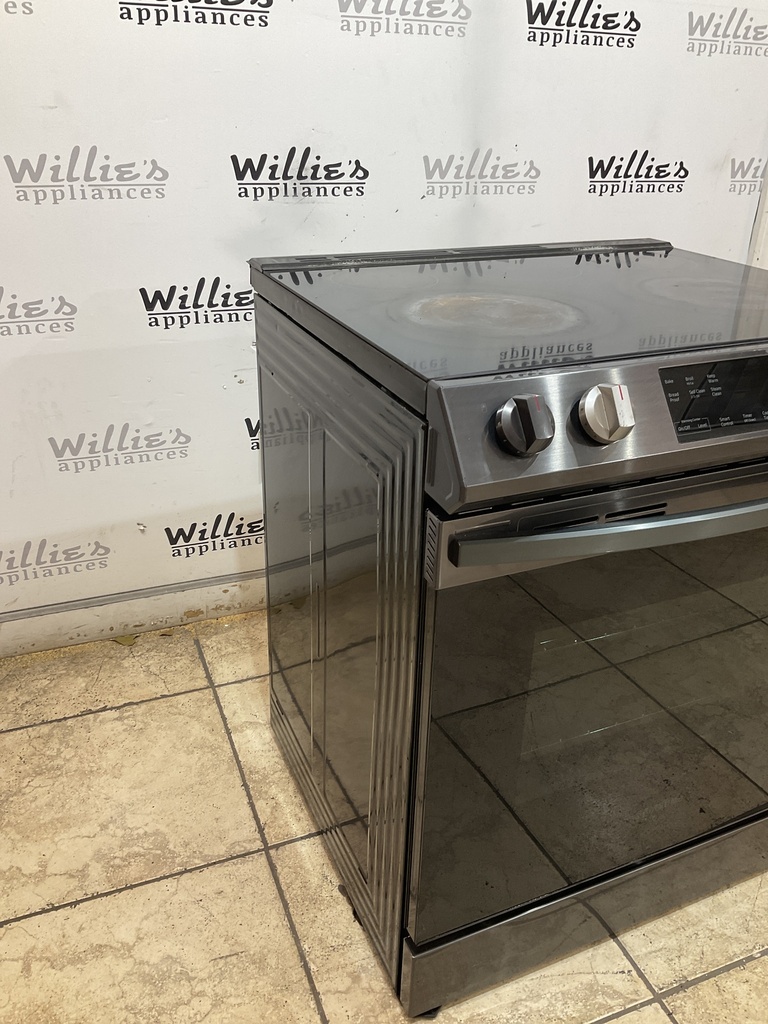 Samsung Used Electric Stove 220 volts (40/50 AMP) 30inches {no cord} (Black Stainless) 