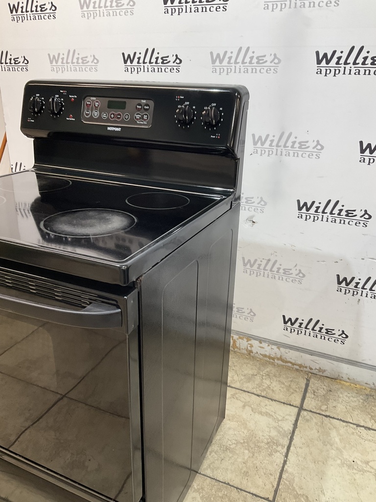 Ge Used Electric Stove 220volts (40/50 AMP) 30inches {3 prong} (Black) 