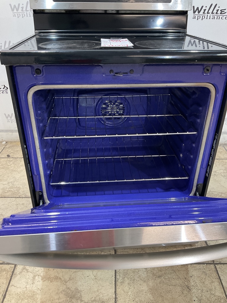 Lg Used Electric Stove 220volts (40/50 AMP) 30inches {3 prong} (Stainless Steel) 