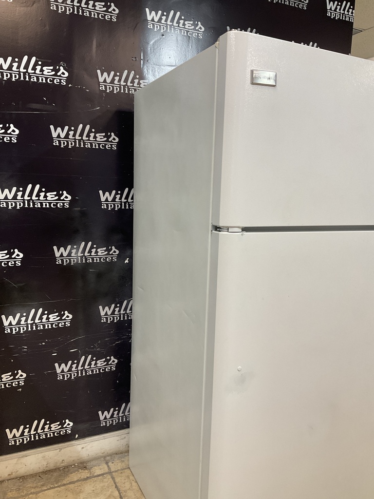 Frigidaire Used Refrigerator Top and Bottom 30x66 (White) 