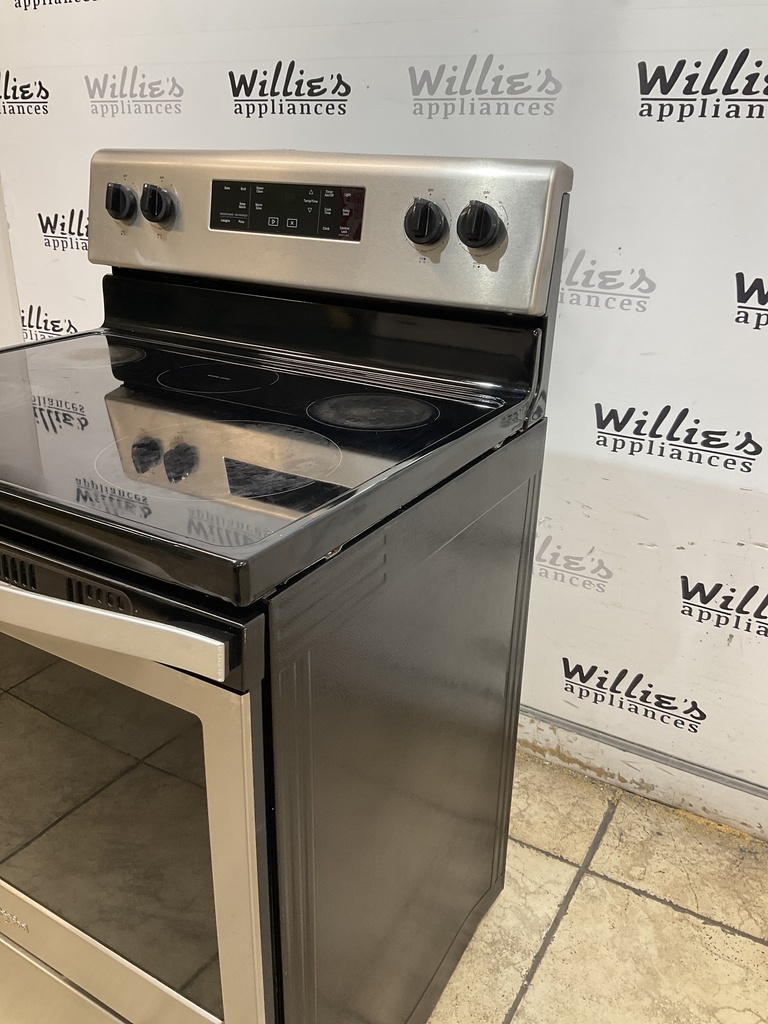 Whirlpool Used Electric Stove 220volts (40/50 AMP) 30inches {no cord} (Stainless Steel) 