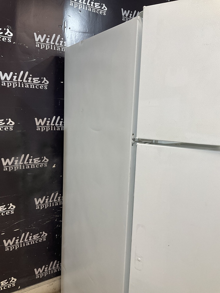 Ge Used Refrigerator Top and Bottom 28x67 1/2” (White) 