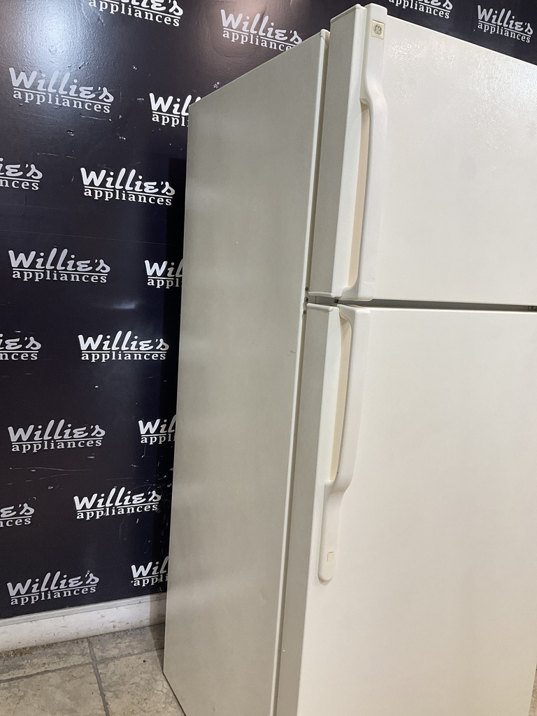 Ge Used Refrigerator Top and Bottom 28x67 1/2” (Bisque) 