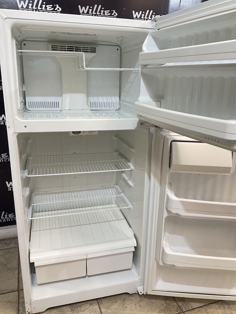Hotpoint Used Refrigerator Top and Bottom 28x61 1/2” (White) 