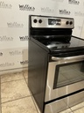 Frigidaire Used Electric Stove 220volts (40/50 AMP) 30inches {no cord} (Stainless steel) 