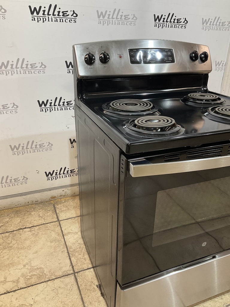Ge Used Electric Stove 220volts (40/50 AMP) 30inches {4 prong} (Stainless steel) 