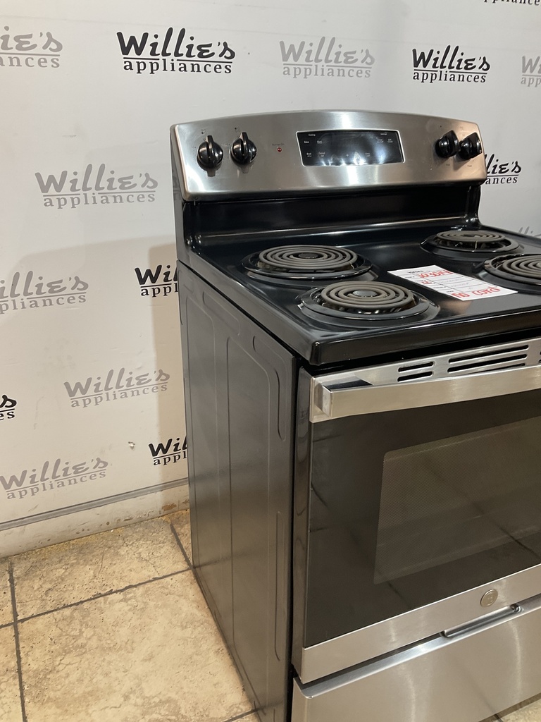Ge Used Electric Stove 220volts (40/50 AMP) 30inches {no cord} (Stainless steel) 