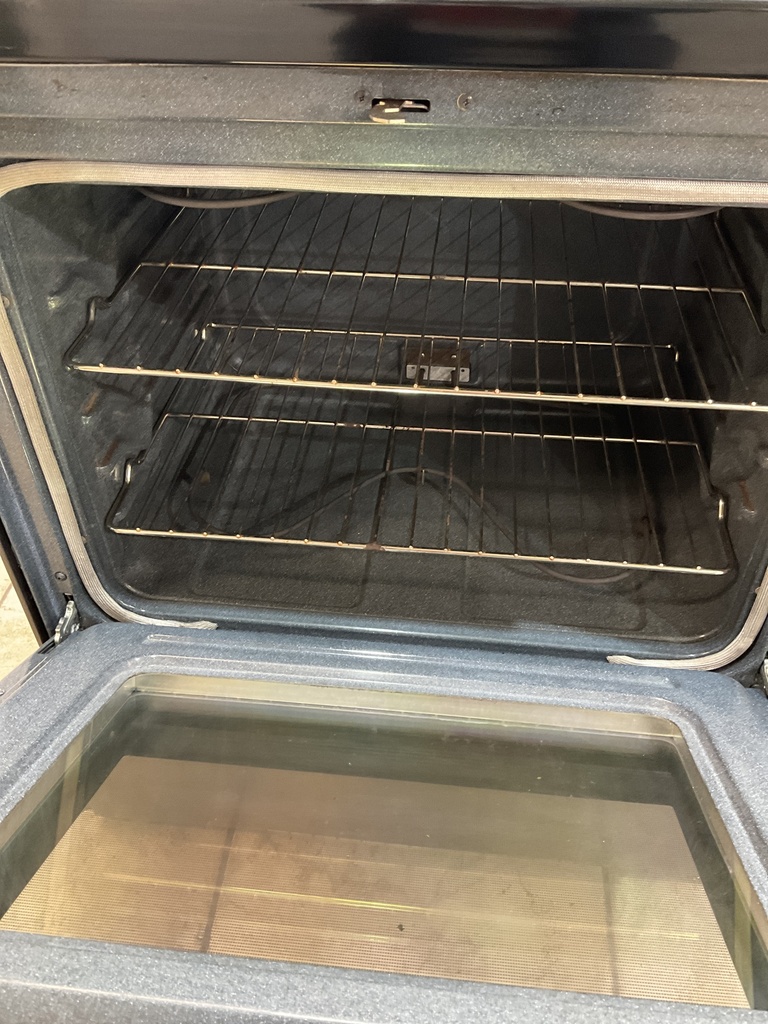 Whirlpool Used Electric Stove 220volts (40/50 AMP) 30inches {4 prong} (Stainless steel) 