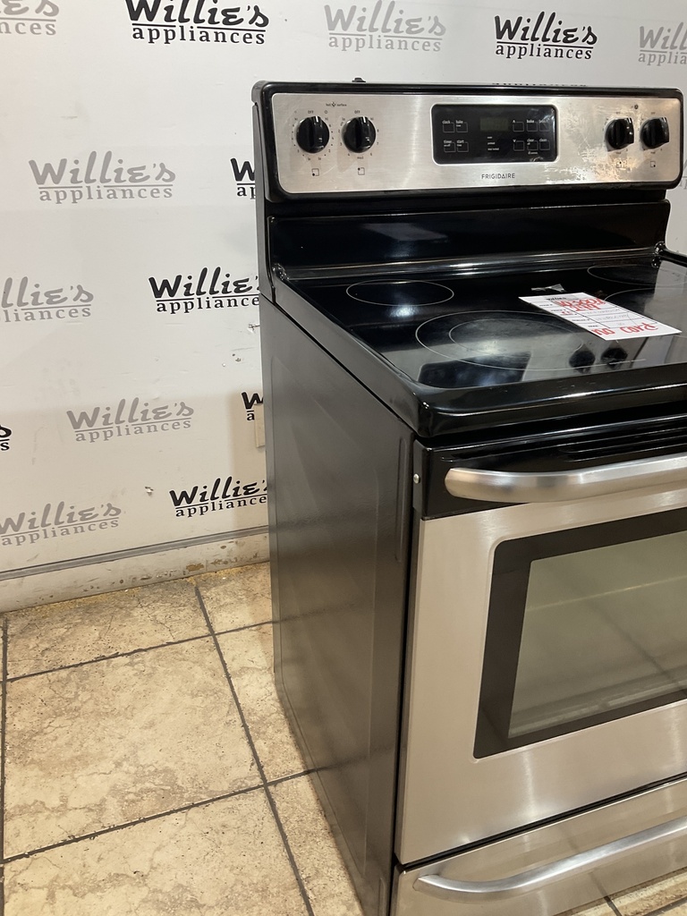 Frigidaire Used Electric Stove 220volts (40/50 AMP) 30inches {no cord} (Stainless steel) 