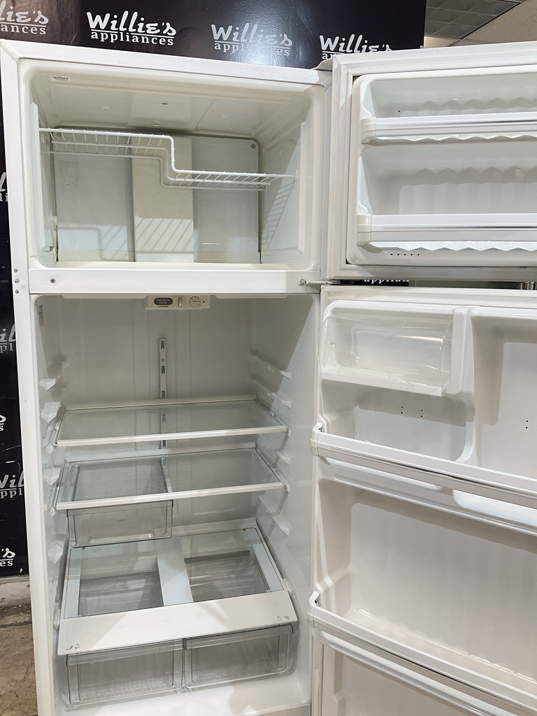 Ge Used Refrigerator Top and Bottom 28x67 (White) 