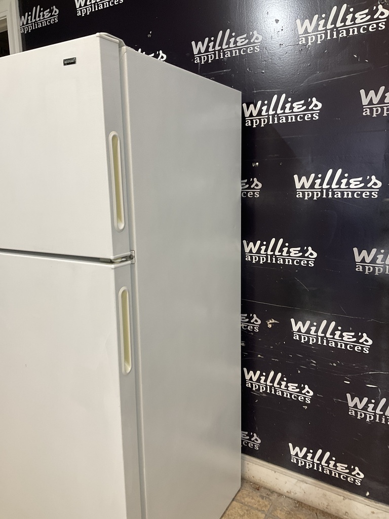 Hotpoint Used Refrigerator Top and Bottom 28x61 1/2” (White) 