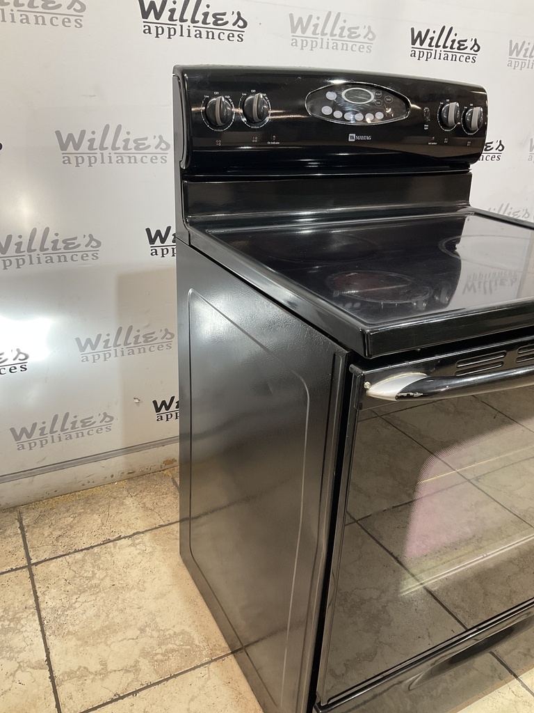 Maytag Used Electric Stove 220volts (40/50 AMP) 30inches {3 prong} (Black) 