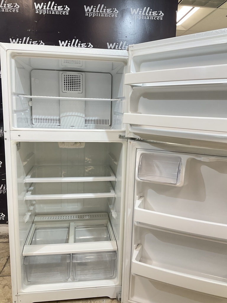 Ge Used Refrigerator Top and Bottom 28x61 (White) 