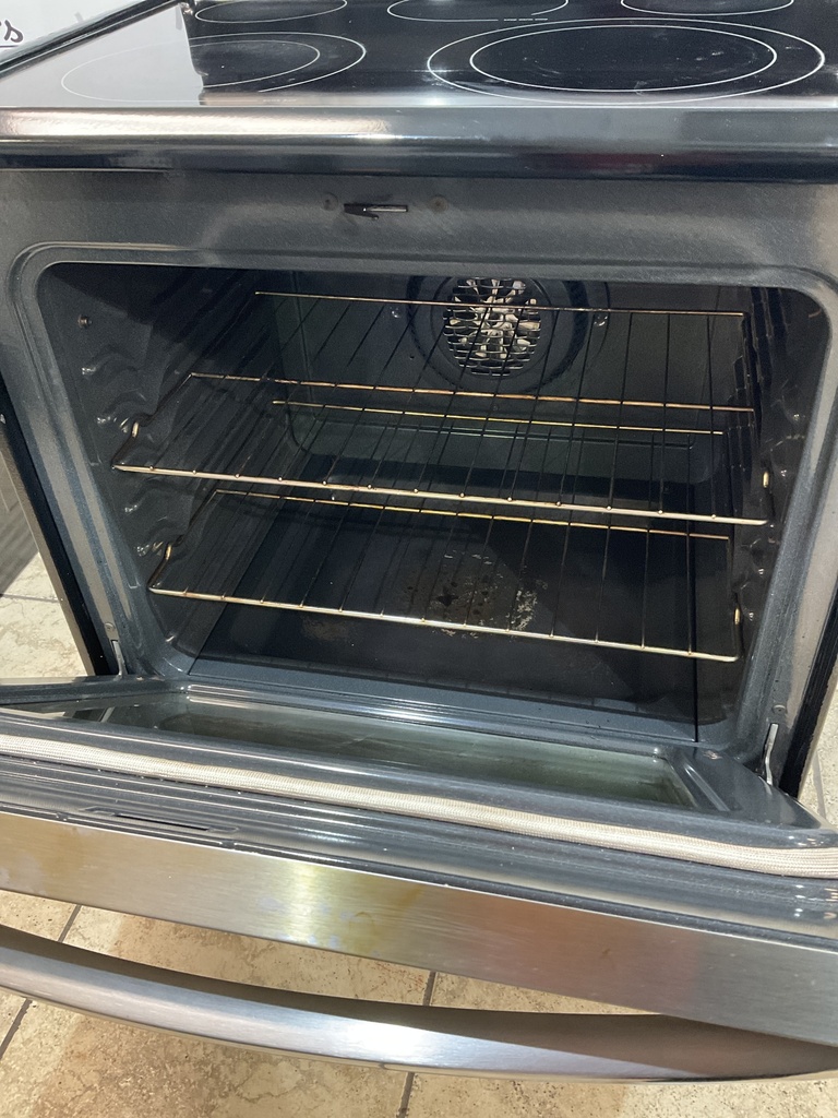 Frigidaire Used Electric Stove 220volts (40/50 AMP) 30inches {no cord} (Stainless steel) 