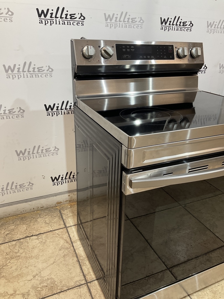 Samsung Used Electric Stove 220volts (40/50 AMP) 30inches {3 prong} (Stainless steel) 