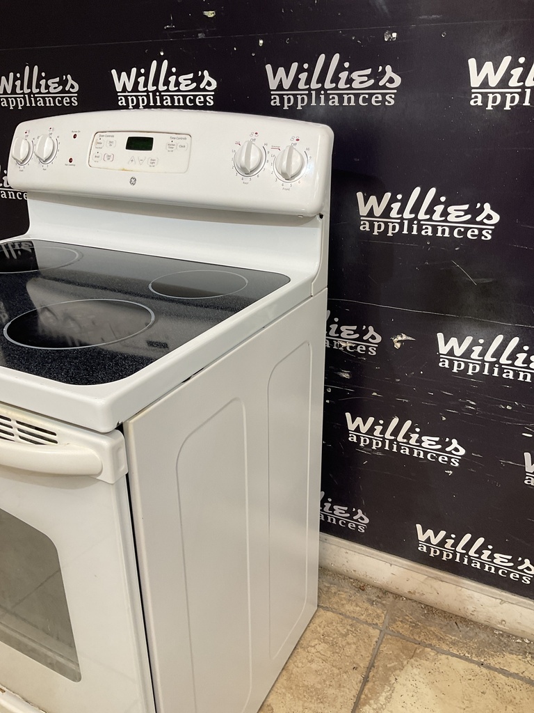Ge Used Electric Stove 220volts (40/50 AMP) 30inches {no cord} (White) 