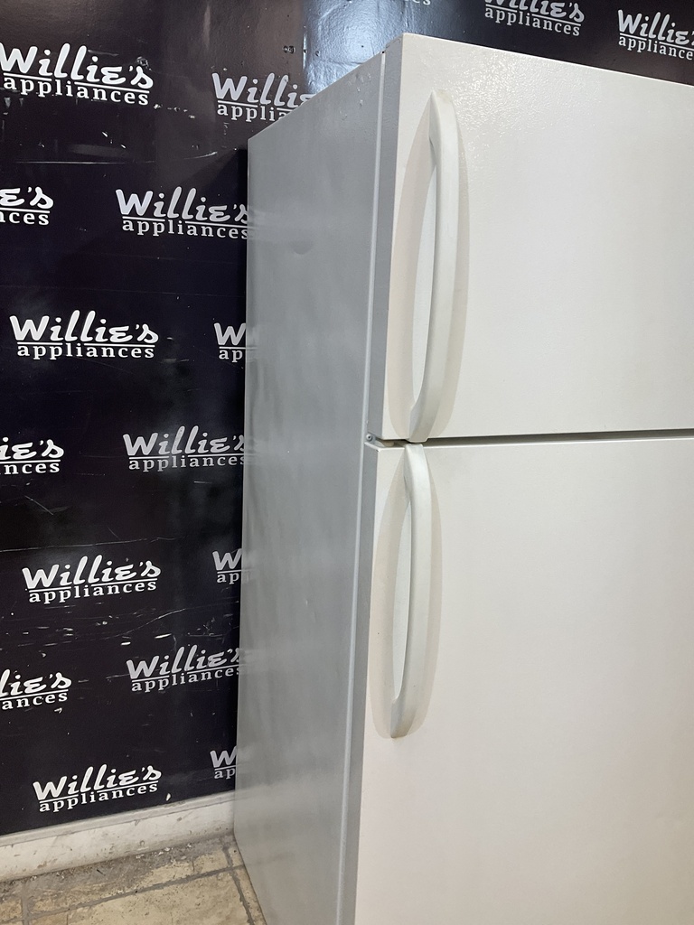 Frigidaire Used Refrigerator Top and Bottom 28 1/2” x 64 1/2” (White) 