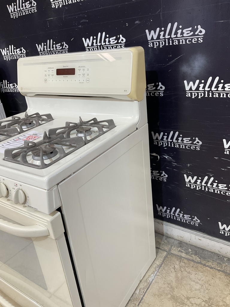 Ge Used Natural Gas Stove 30inches (Bisque) 