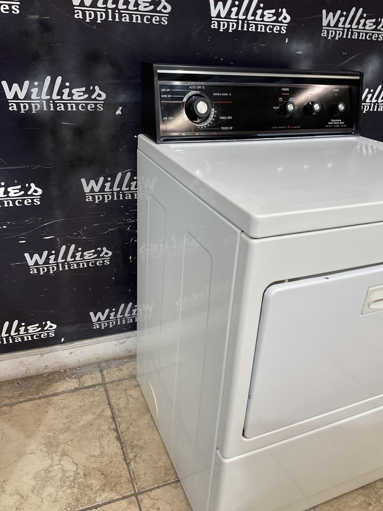 Kenmore Used Electric Dryer 220volts (30 AMP) 27inches {3 prong} (White) 