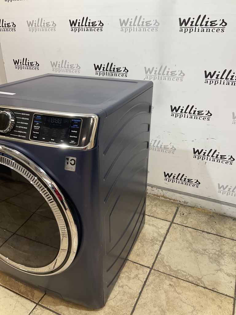 Ge Used Washer Front-load 28 1/2” (Sapphire Blue)