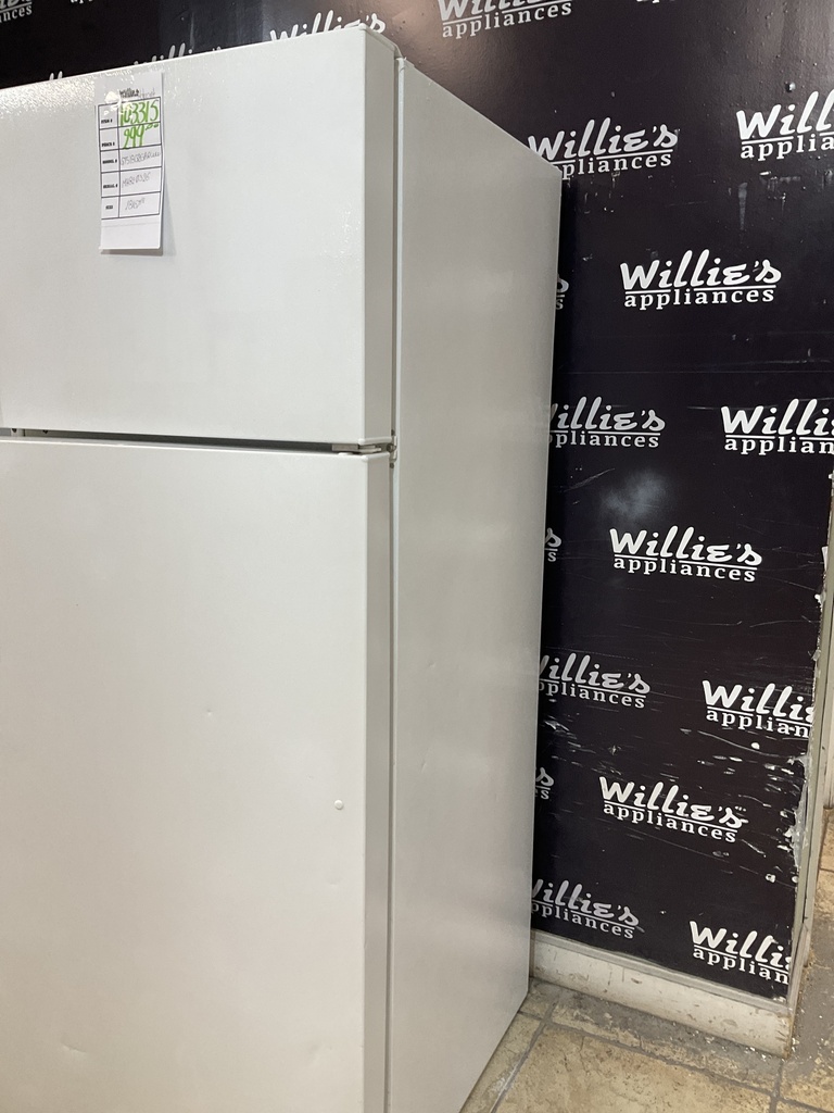Hotpoint Used Refrigerator Top and Bottom 28x67 1/2” (White) 