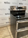 Ge Used Electric Stove 220volts (40/50 AMP) 30inches {4 prong} (Stainless steel) 
