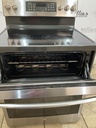 Ge Used Electric Stove 220volts (40/50 AMP) 30inches {4 prong} (Stainless steel) 