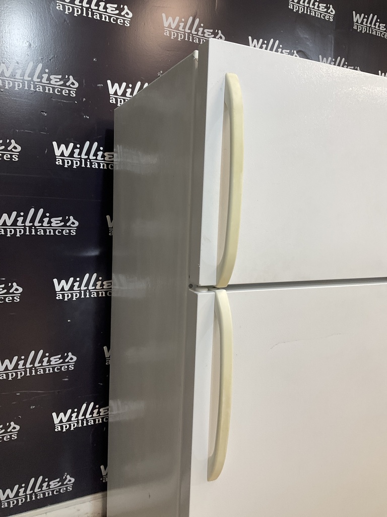Frigidaire Used Refrigerator Top and Bottom 28 1/2” x 64 1/2” (White) 