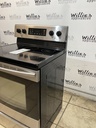 Samsung Used Electric Stove 220volts (40/50 AMP) 30inches {no cord} (Stainless steel) 
