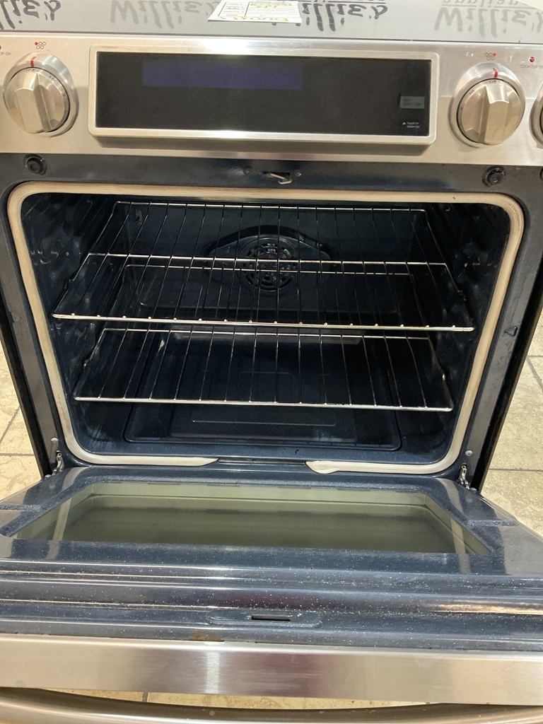 Samsung Used Electric Stove 220volts (40/50 AMP) 30inches {3 prong} (Stainless steel) 