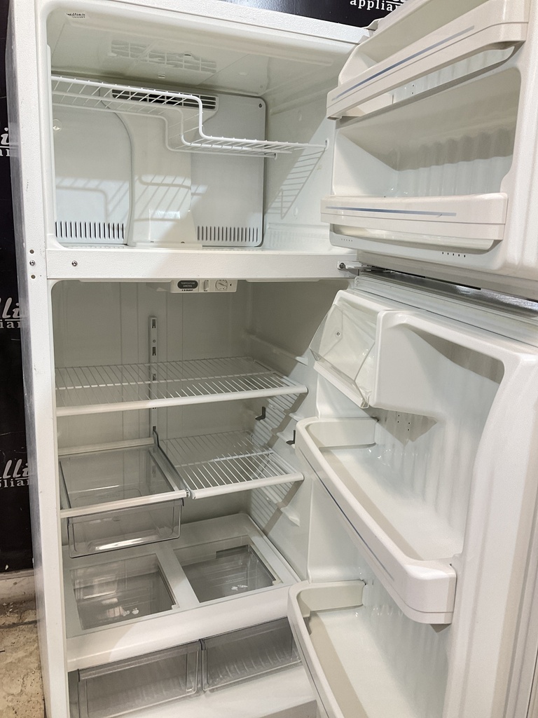Ge Used Refrigerator Top and Bottom 28x67 (White) 