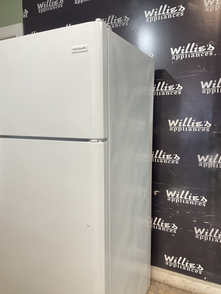 Frigidaire Used Refrigerator Top and Bottom 30x66 (White) 