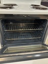 Ge Used Electric Stove 220volts (40/50 AMP) 30inches {no cord} (White) 