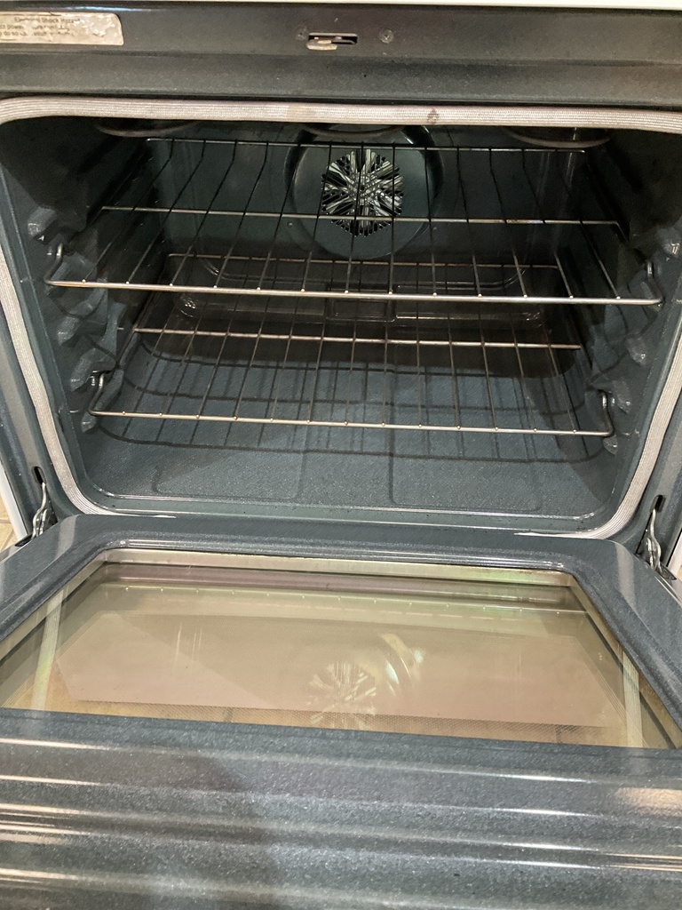 Whirlpool Used Electric Stove 220volts (40/50  AMP) 30inches {no cord} (White) 