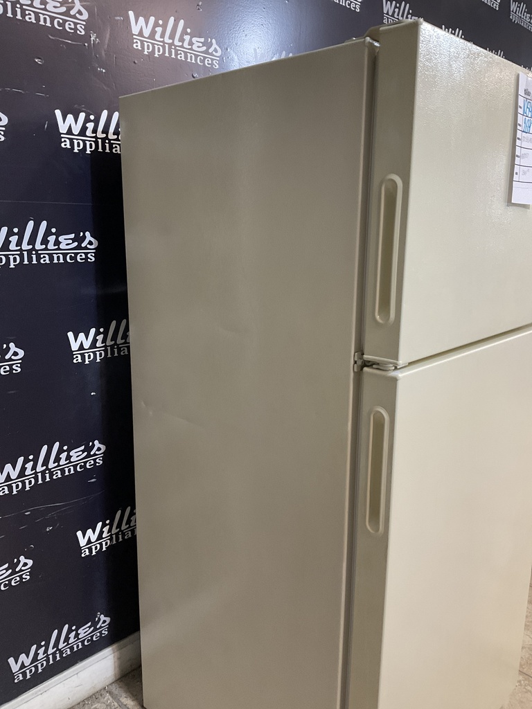 Hotpoint Used Refrigerator Top and Bottom 28x61 1/2” (Bisque) 