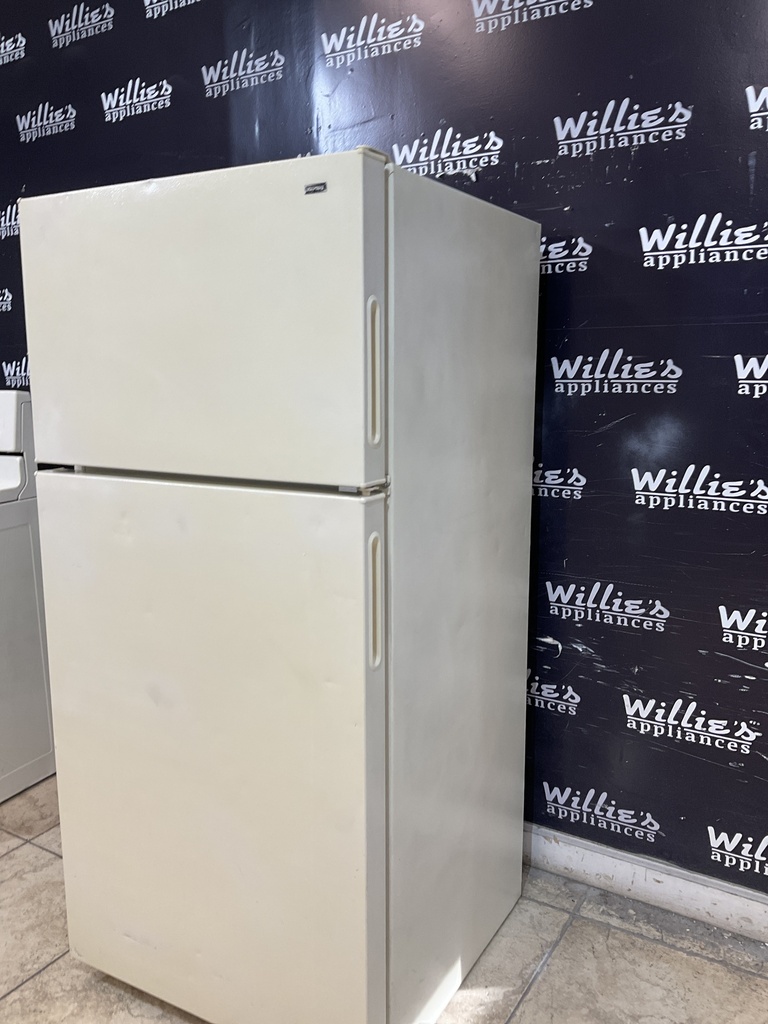 Hotpoint Used Refrigerator Top and Bottom 28x61 1/2” (Bisque) 