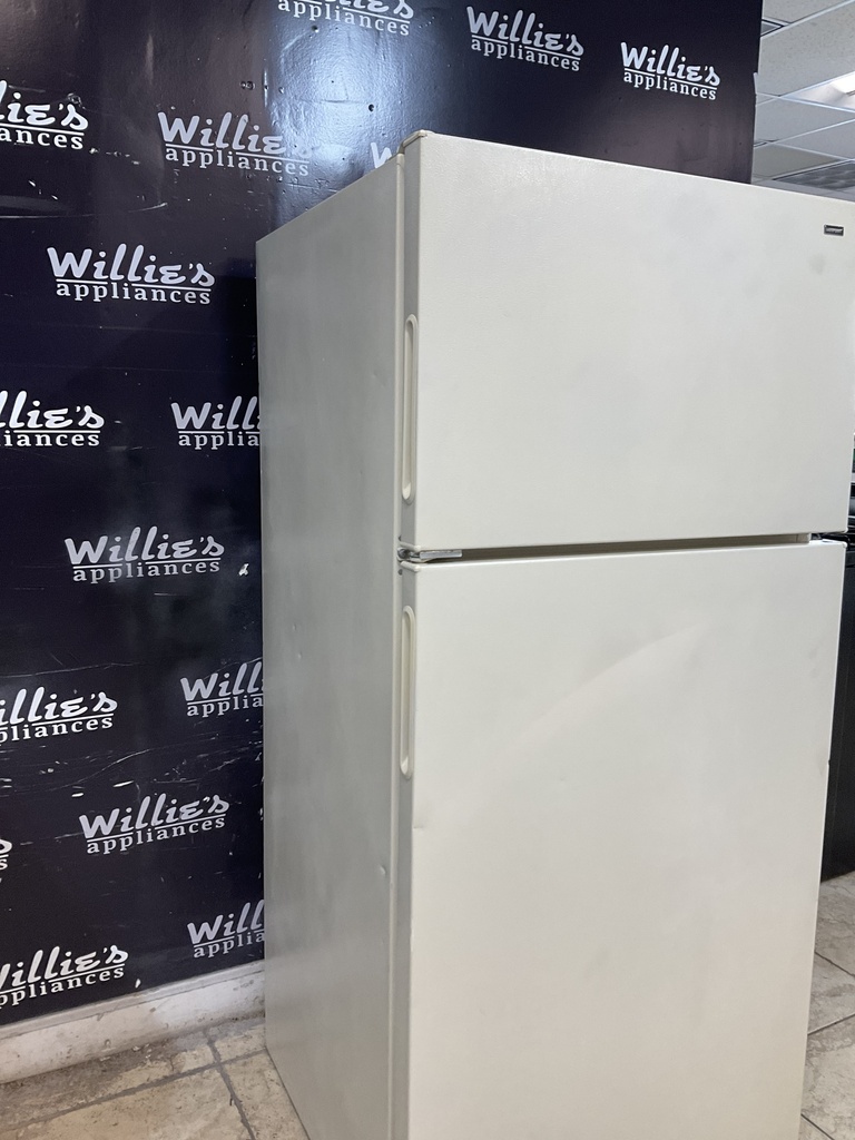 Hotpoint Used Refrigerator Top and Bottom 28x61 1/2” (Bisque) 