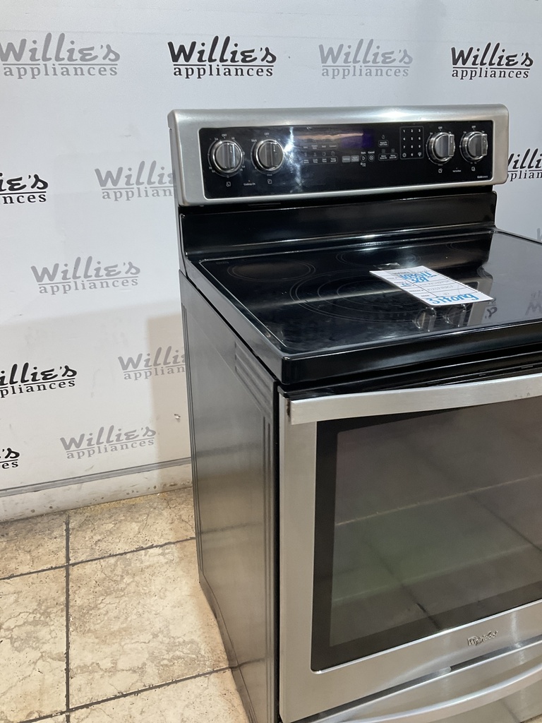 Whirlpool Used Electric Stove 220volts (40/50 AMP) 30inches {3 prong} 