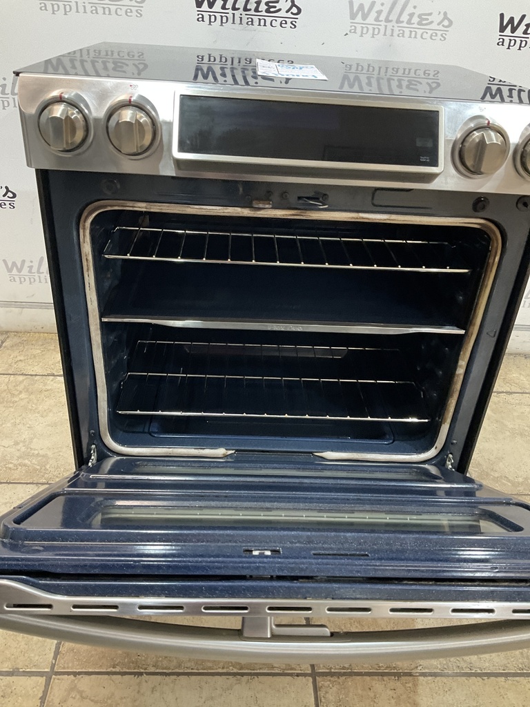 Samsung Used Electric Stove Double Oven 30inches {3 prong} 