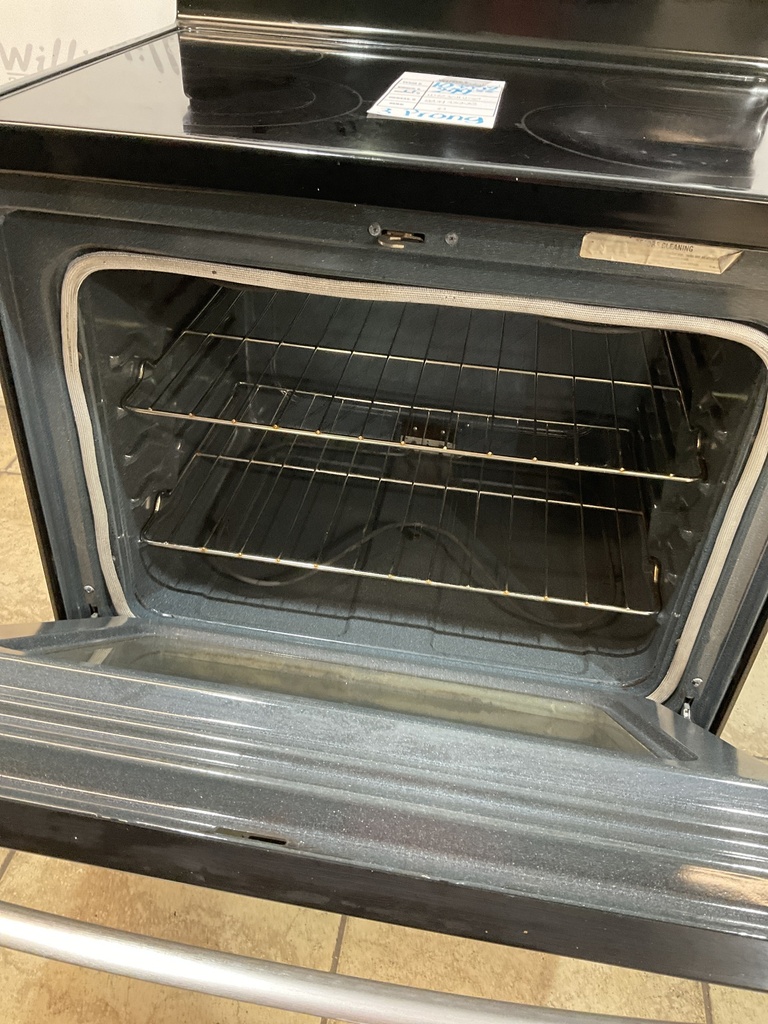 Whirlpool Used Electric Stove 220volts (40/50 AMP) 30inches {3 prong} (Stainless steel) 