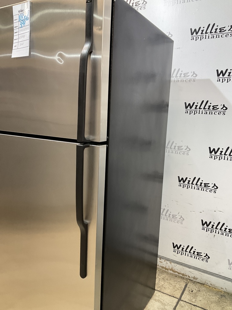 Ge Used Refrigerator Top and Bottom 30x67 (Stainless Steel) 